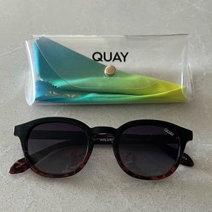 Quay “walk on” sunglasses